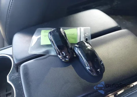 2017 Tesla Model X 100D/75D/90D from USA, damaged, VIN 5YJXCBE28HF067826